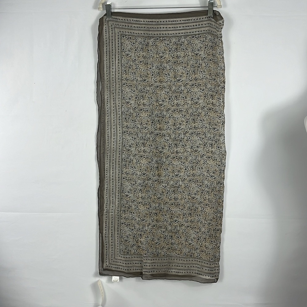Doncaster Flower Stripe Border 100% Silk Scarf Color Sand Rolled Edges NWT - Picture 9 of 12